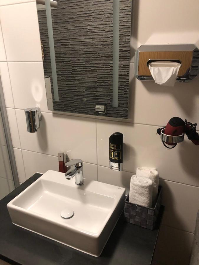 Hotel Am Bruennchen Oberbaar Eksteriør bilde